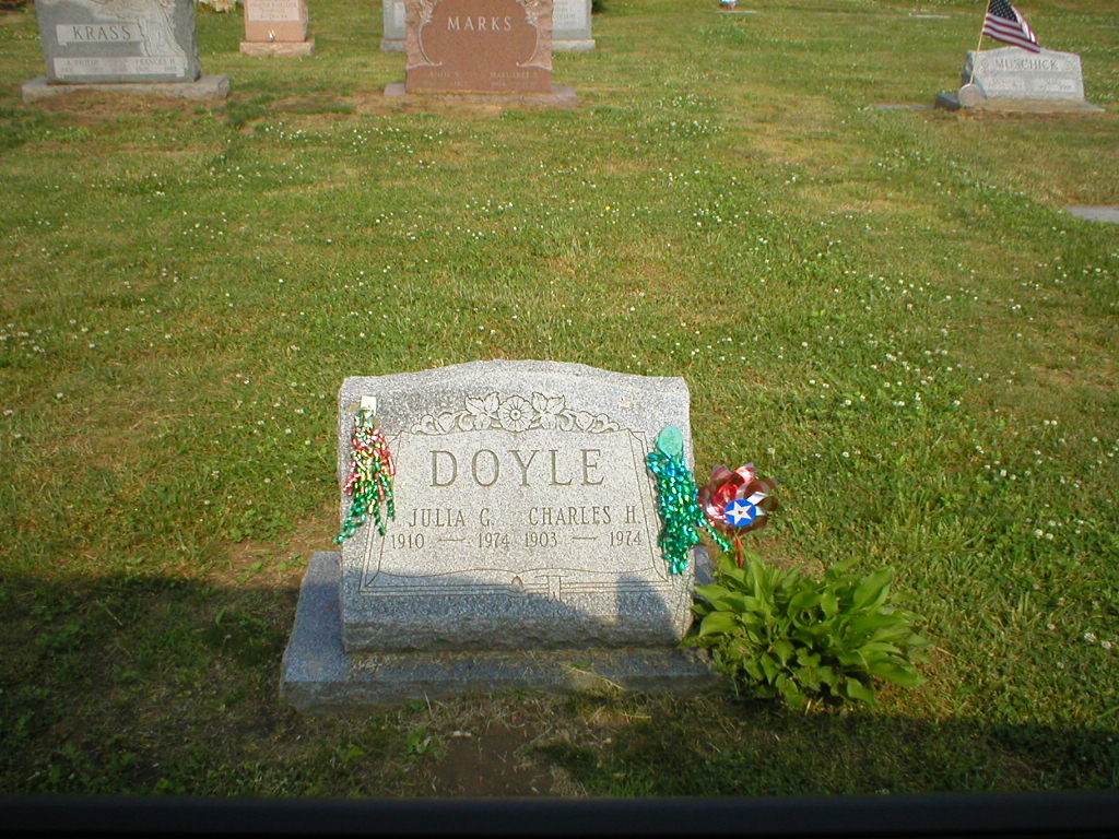 Doyle_headstone.jpg