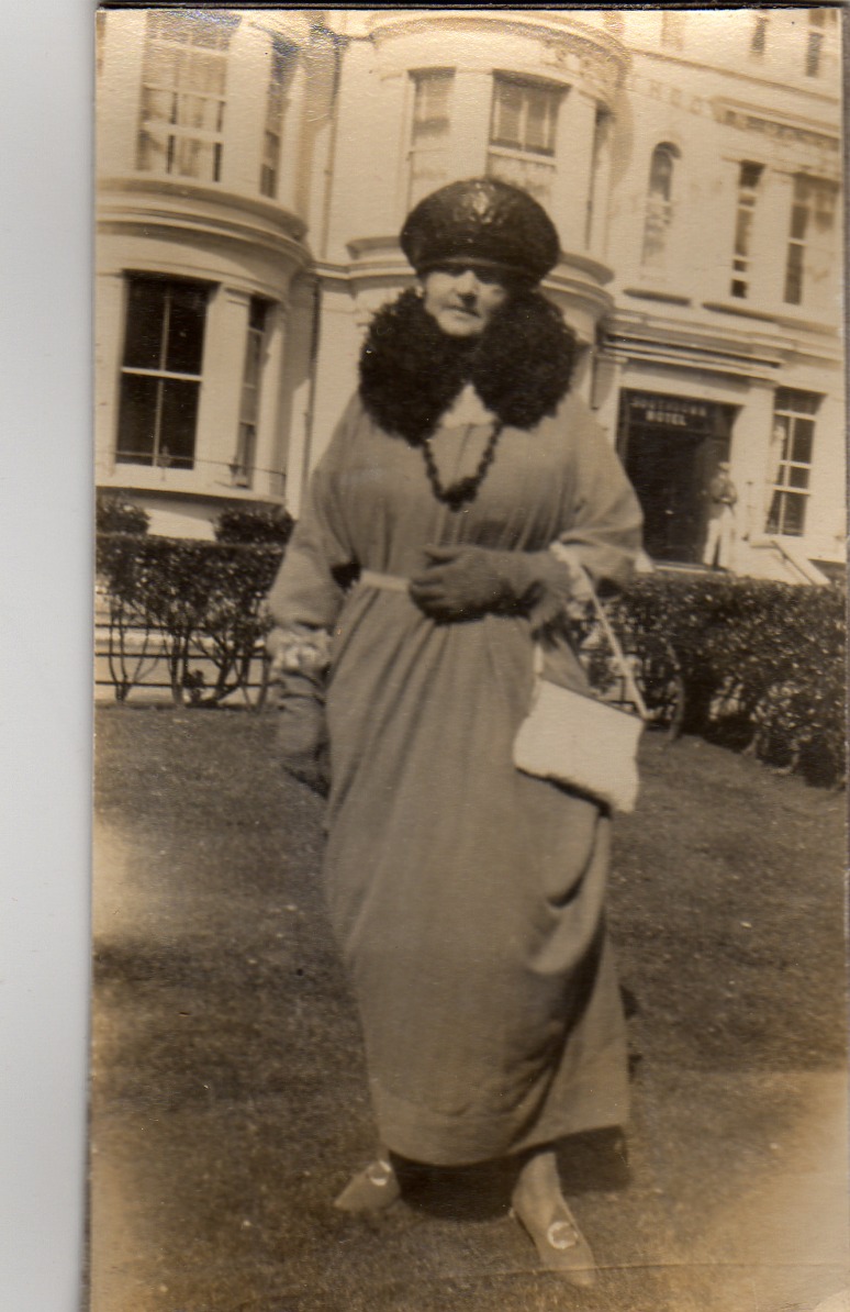 Florence Elizabeth Hordle "Poudie" (Mann)  Gittens