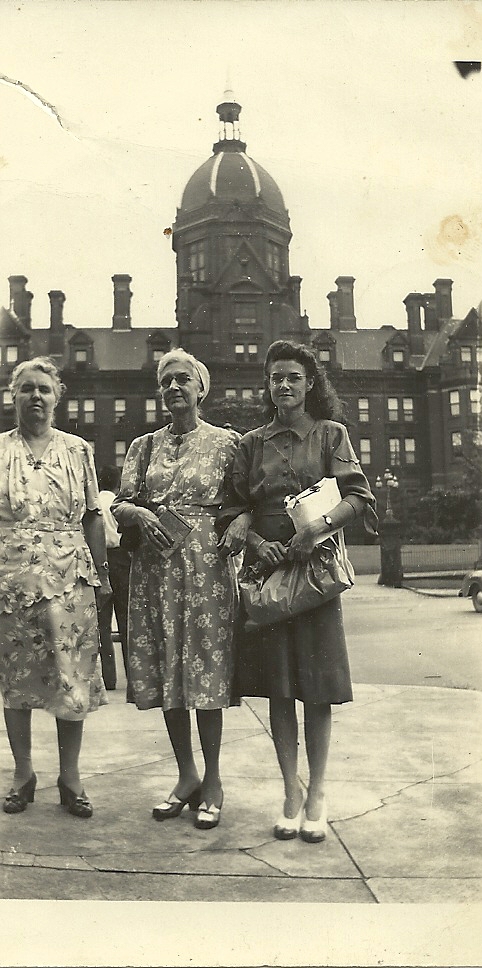 L-R: Elizabeth (Walcott) Gittens, Edith Gittens, Isobel 'Jeanne' Gittens